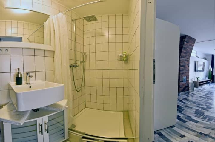 Moderne Wohnung Schwarzwald - In Bester Lage Direkt Am Fluss Bad Wildbad Exterior photo